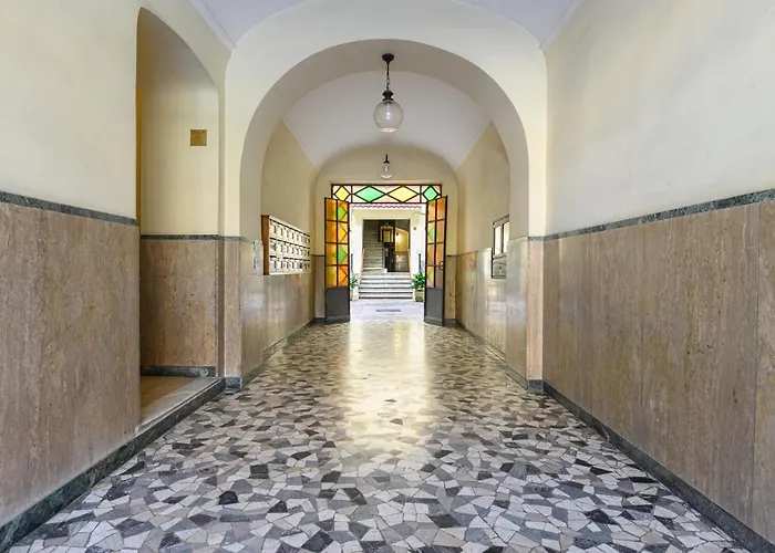 Industrial-style Next To Vatican Metro Apartment *